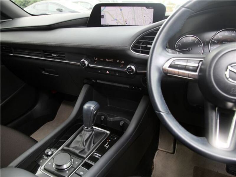 MAZDA3