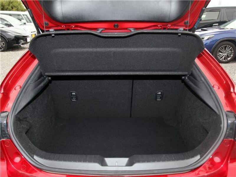 MAZDA3