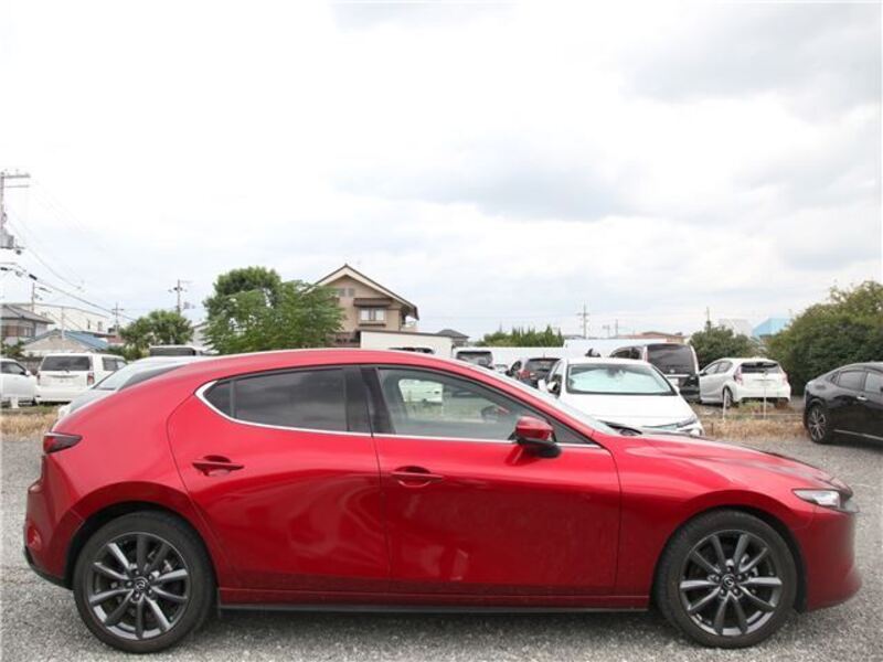 MAZDA3