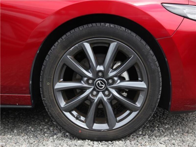 MAZDA3