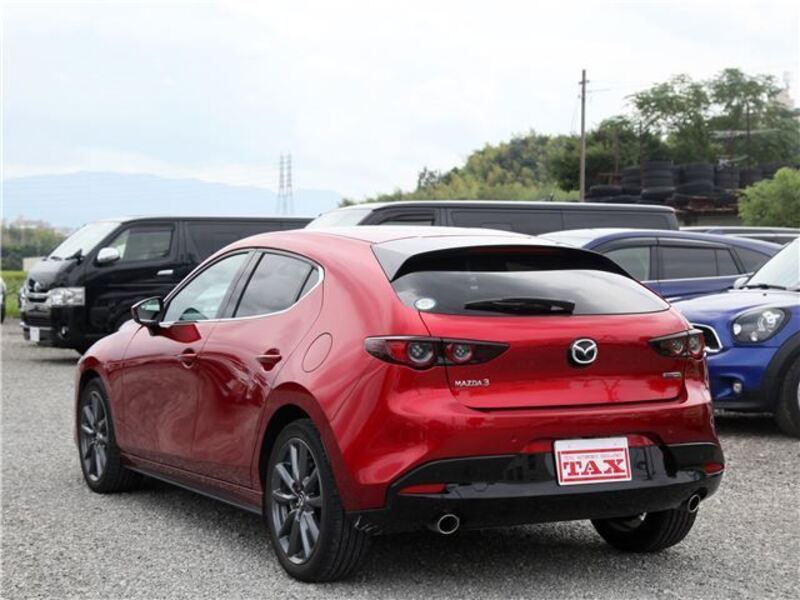 MAZDA3