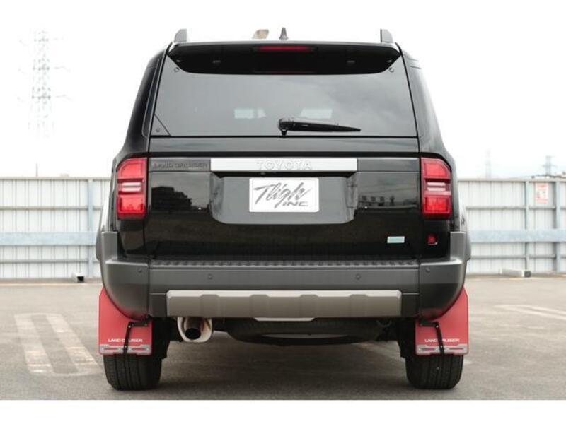LAND CRUISER 250