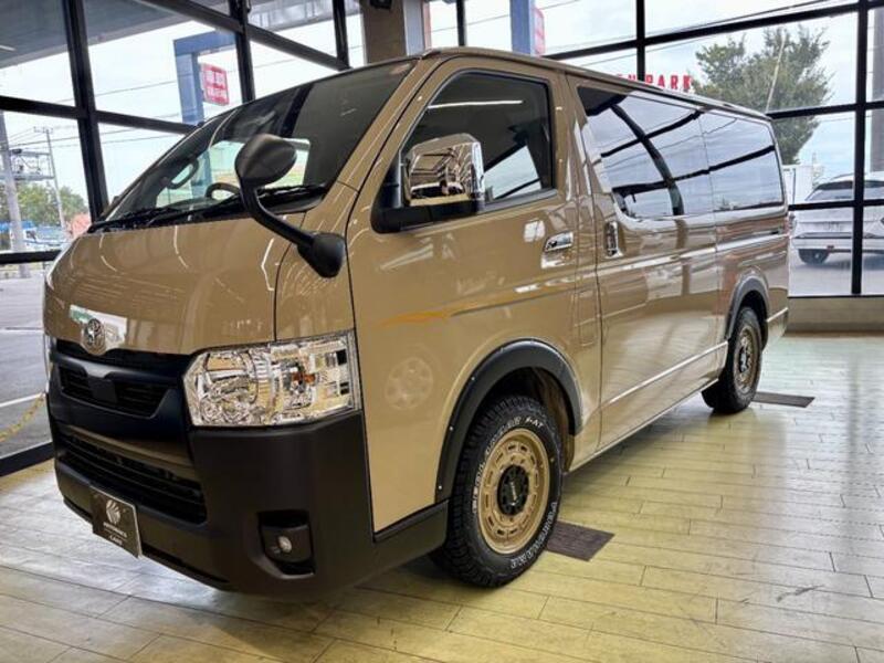 HIACE VAN