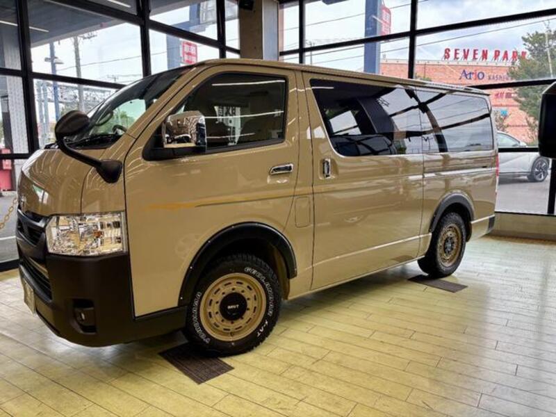 HIACE VAN