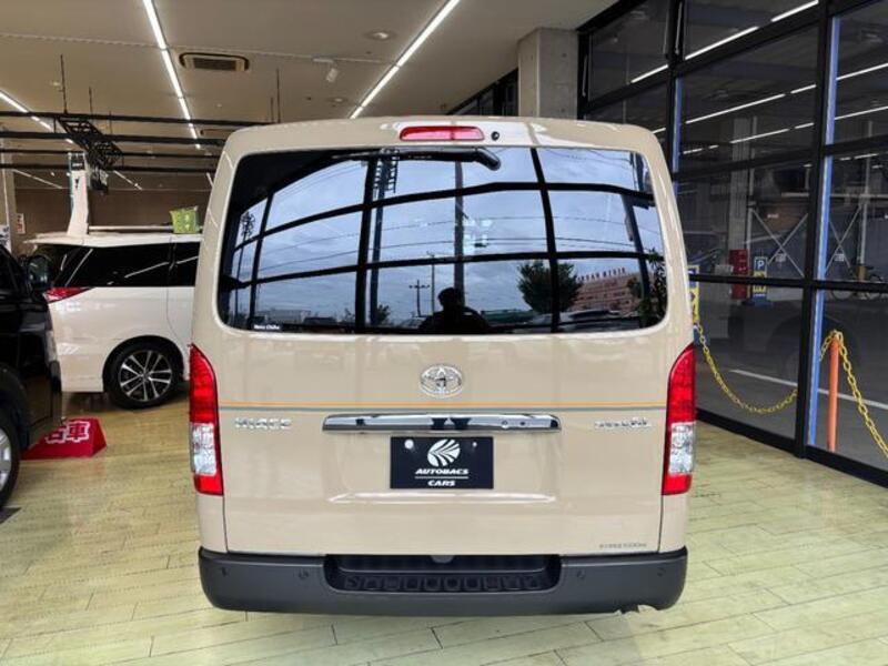 HIACE VAN