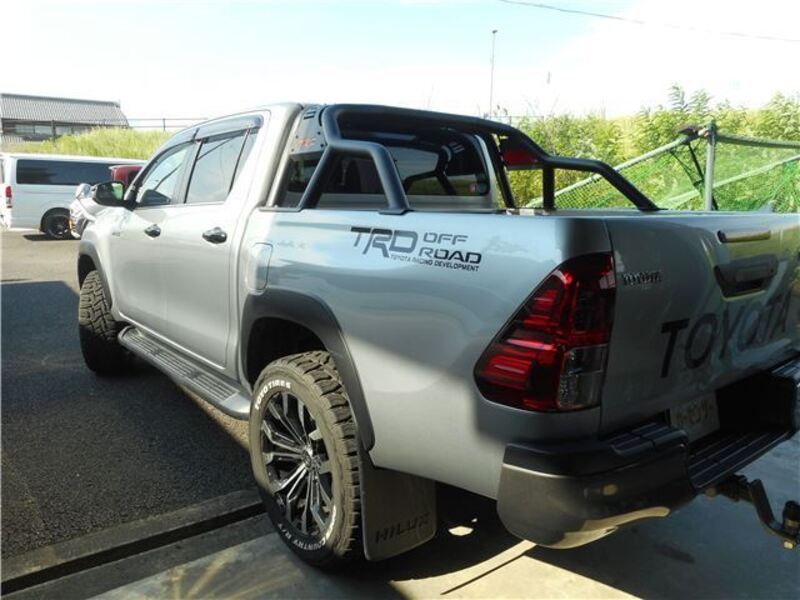 HILUX
