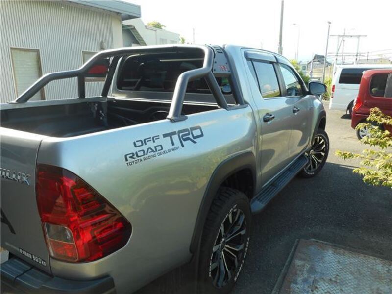 HILUX