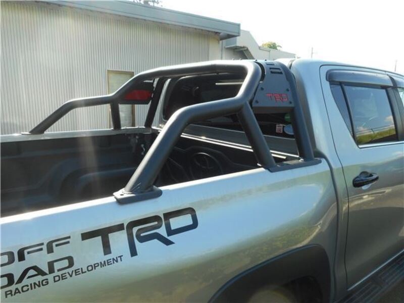 HILUX