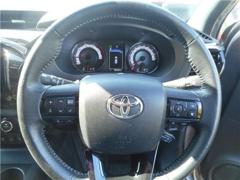 HILUX