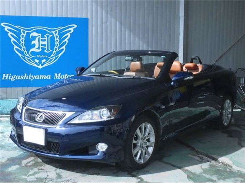 LEXUS IS