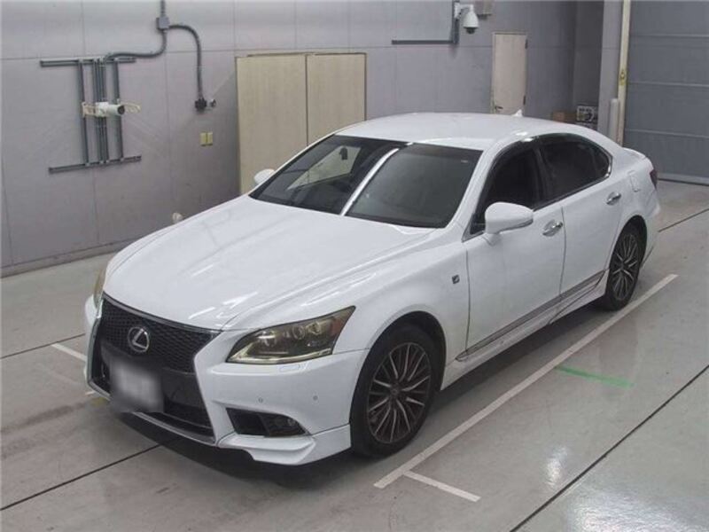 LEXUS LS