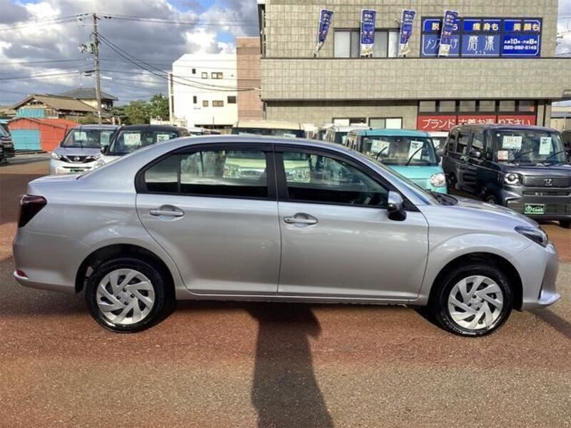 COROLLA AXIO
