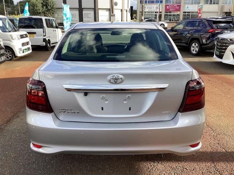 COROLLA AXIO