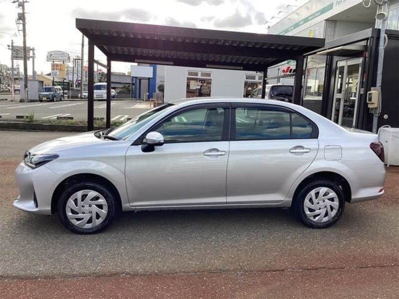 COROLLA AXIO