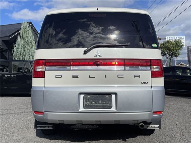 DELICA D5