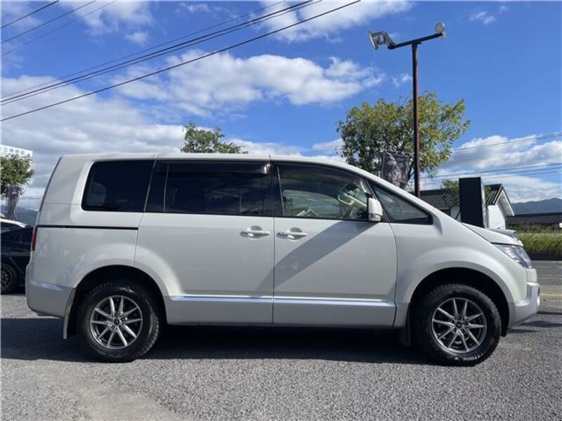 DELICA D5