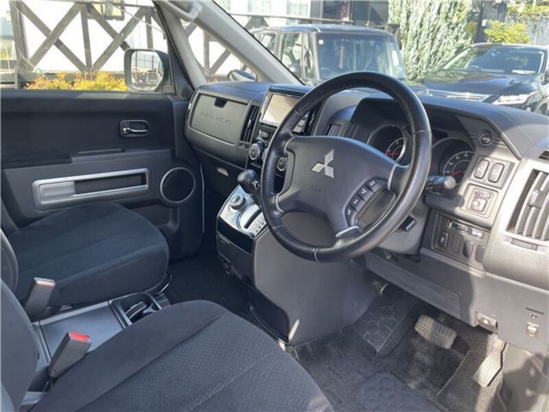 DELICA D5