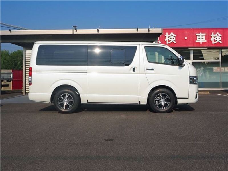 HIACE