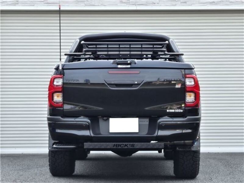 HILUX