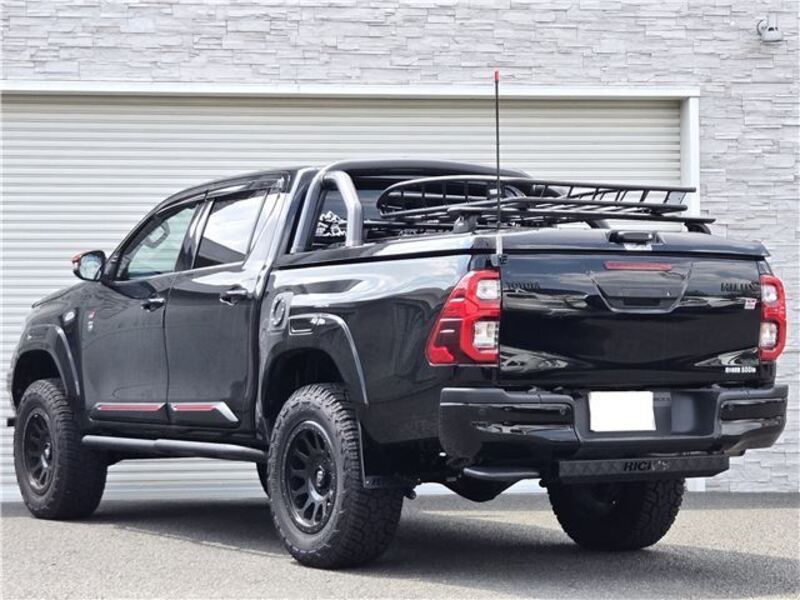 HILUX