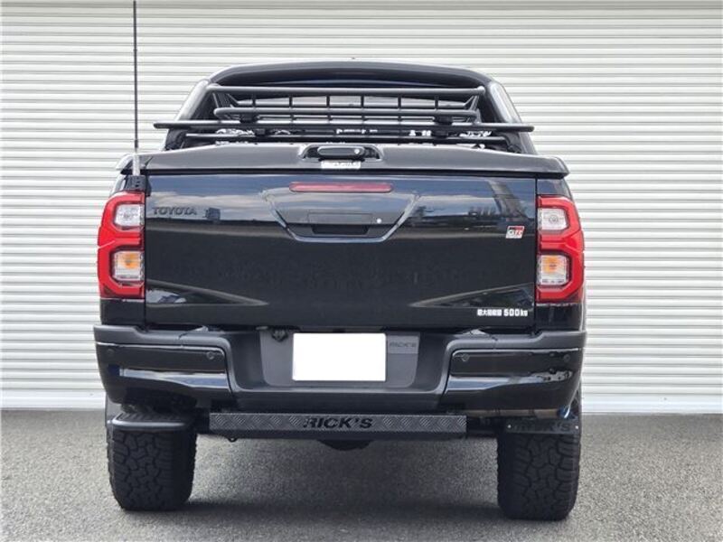 HILUX