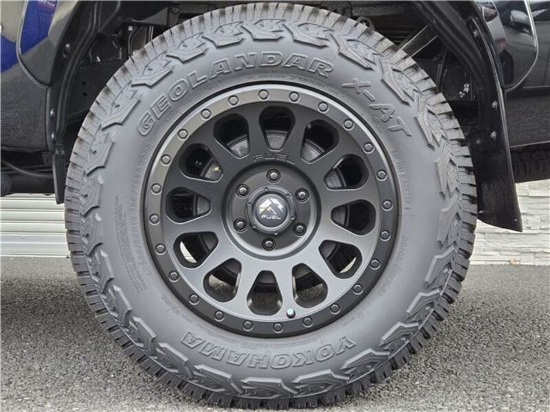 HILUX