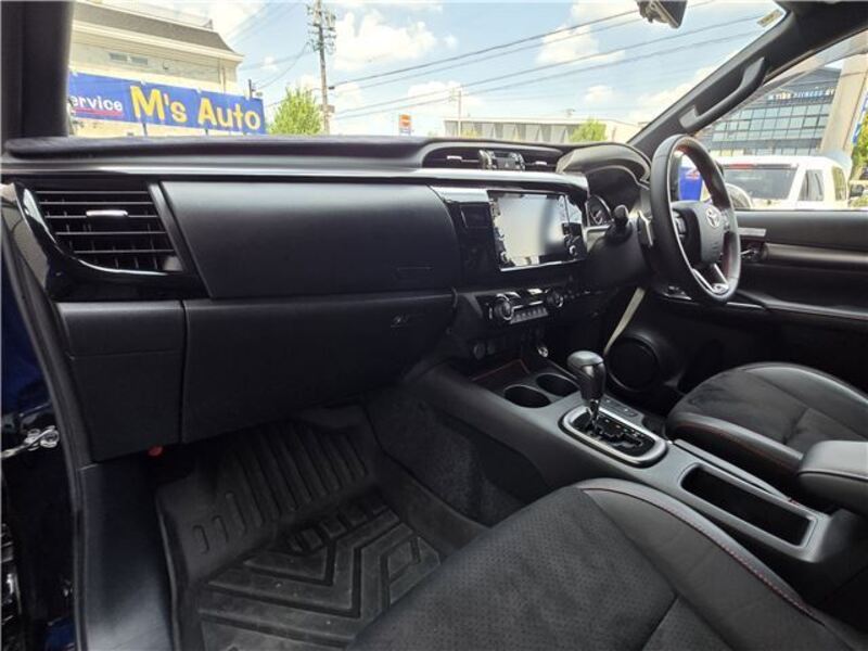 HILUX