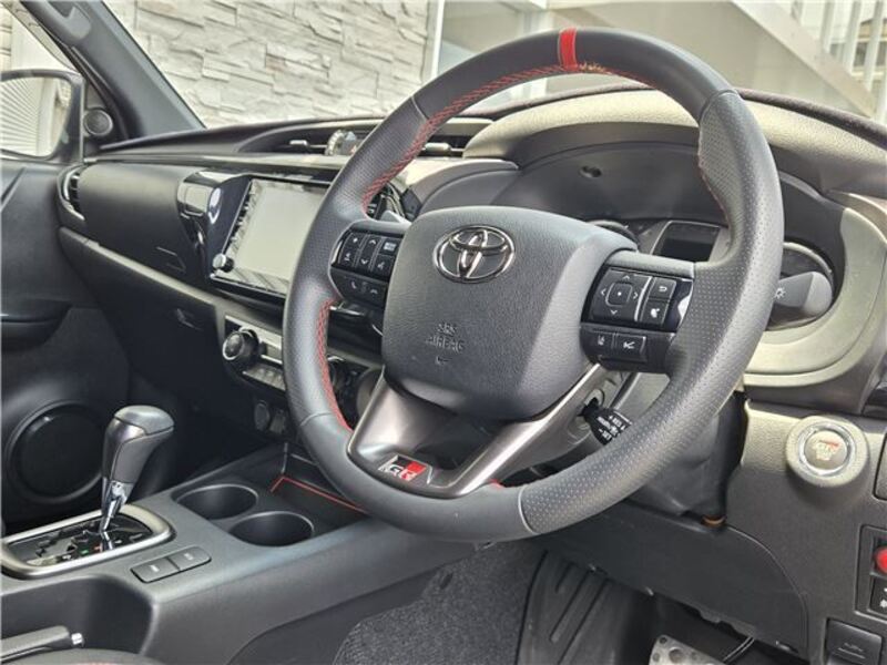 HILUX