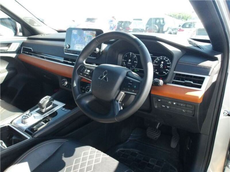 OUTLANDER PHEV