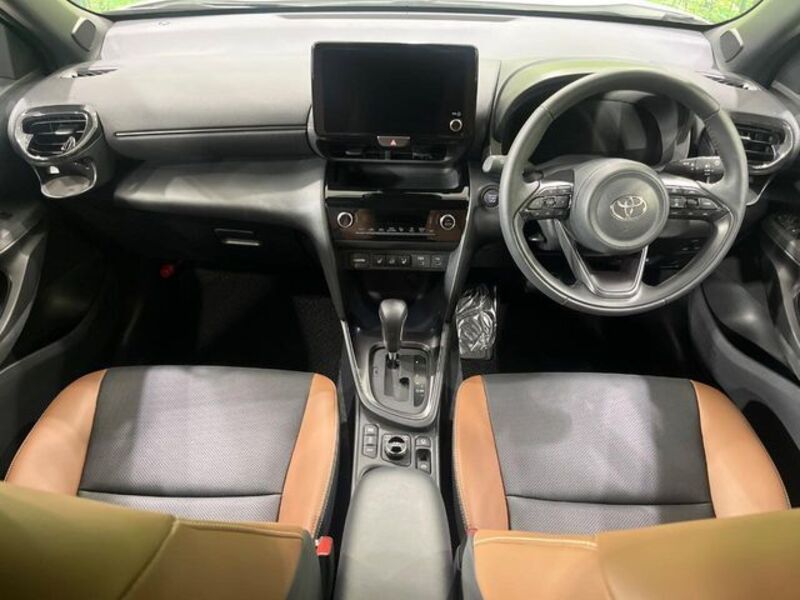 YARIS CROSS