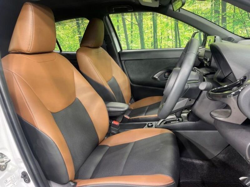 YARIS CROSS