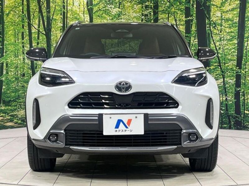 YARIS CROSS