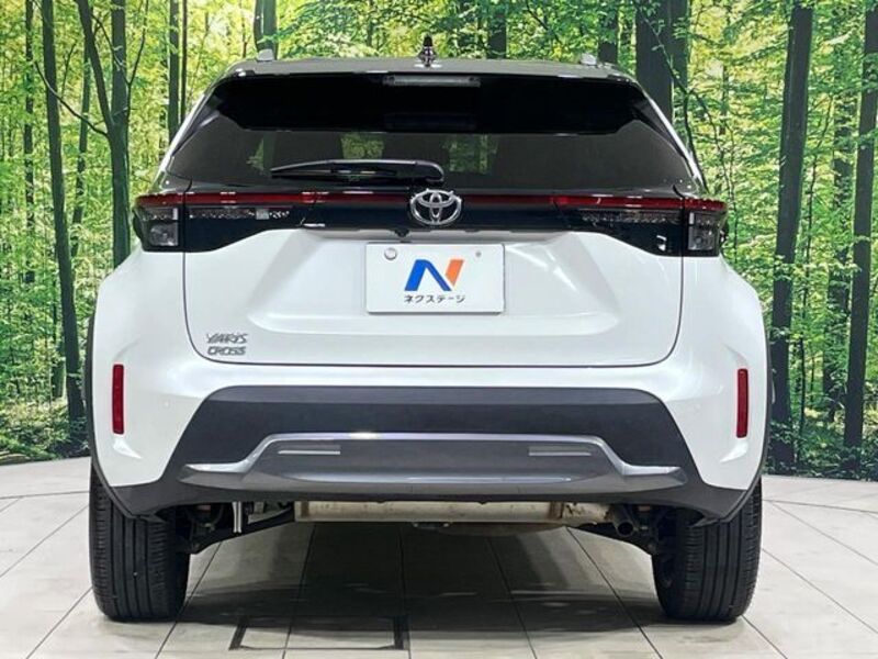 YARIS CROSS