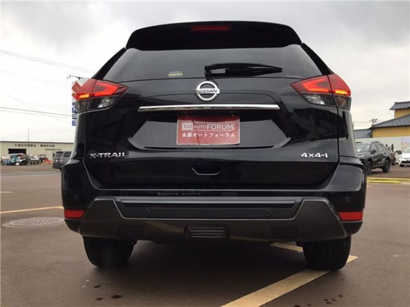 X-TRAIL