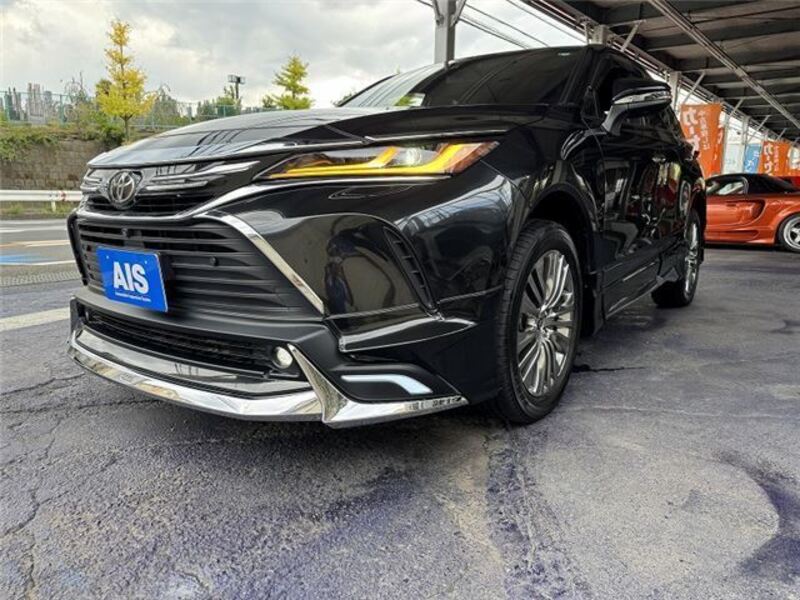TOYOTA HARRIER