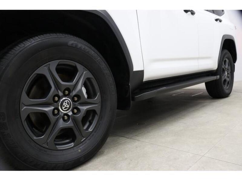 LAND CRUISER