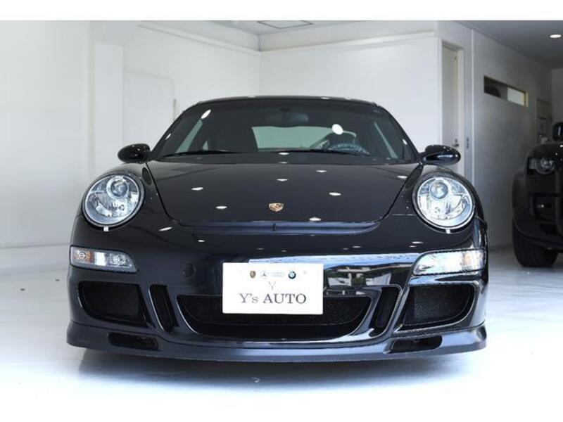 911