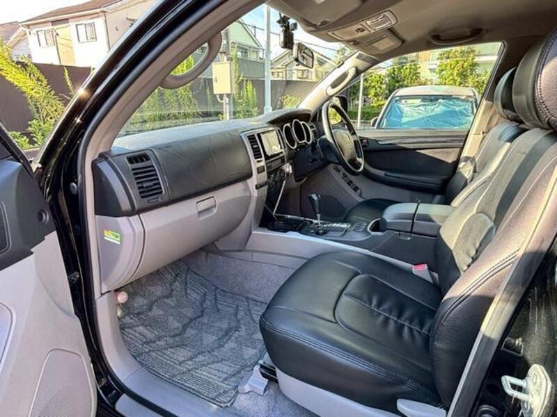 HILUX SURF
