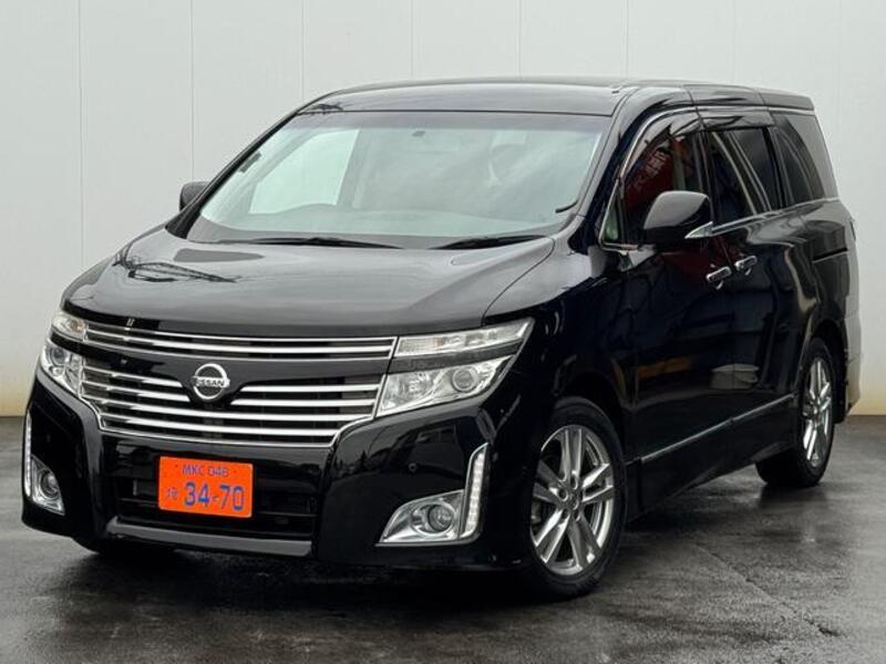 NISSAN ELGRAND