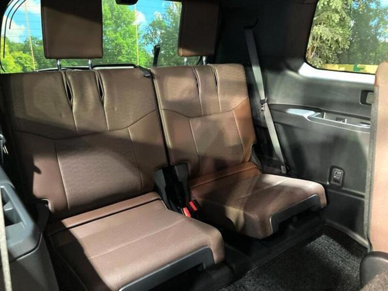 LAND CRUISER 250