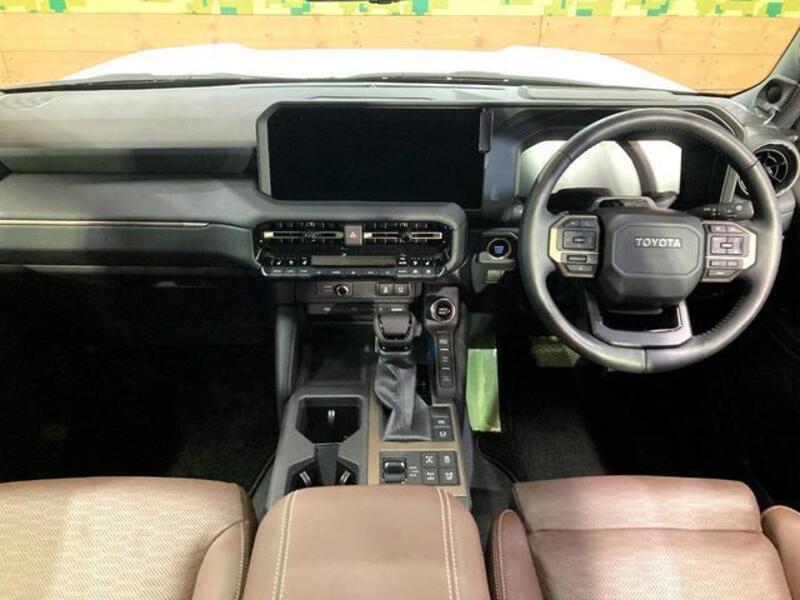 LAND CRUISER 250