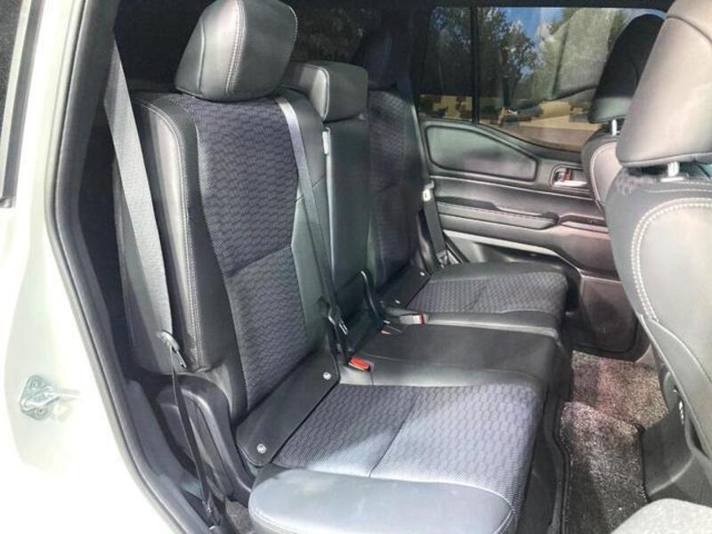 LAND CRUISER 250