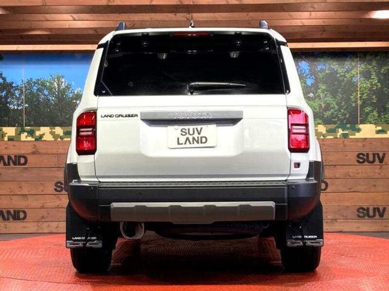 LAND CRUISER 250