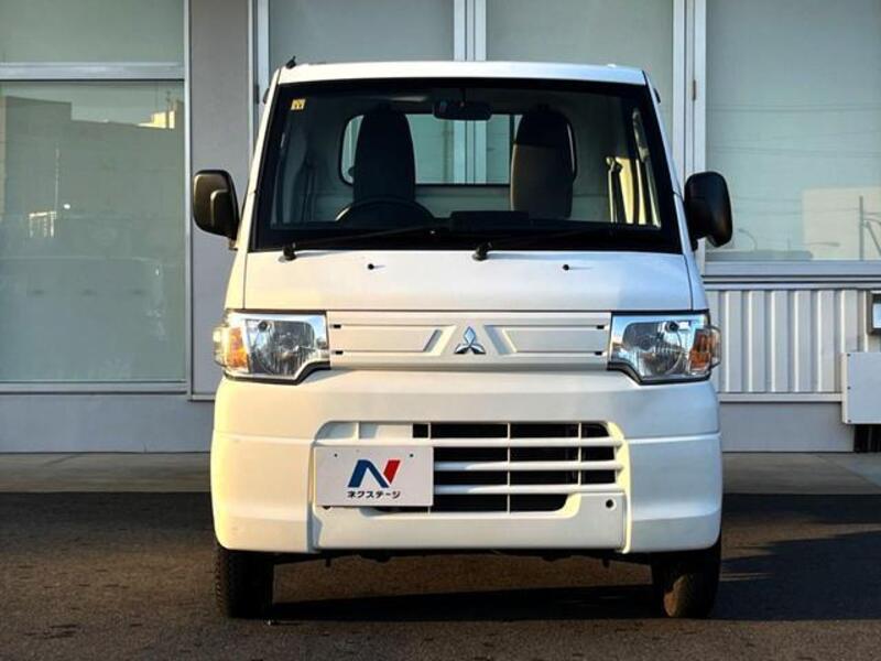 MINICAB TRUCK