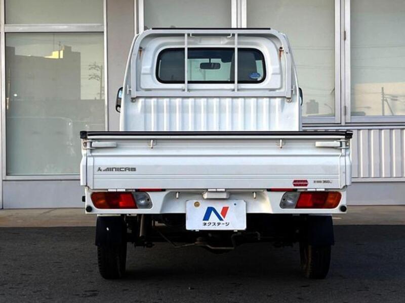 MINICAB TRUCK