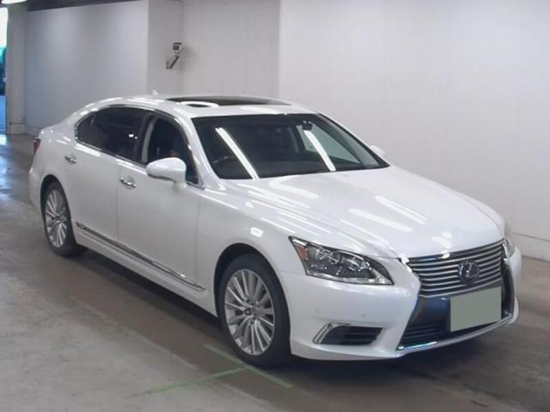 LEXUS LS