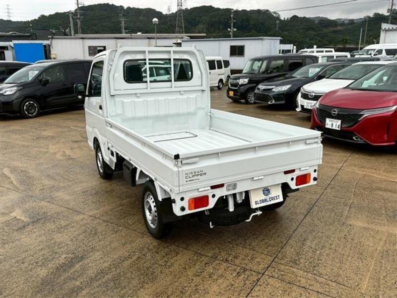CLIPPER TRUCK