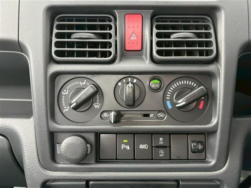 CLIPPER TRUCK