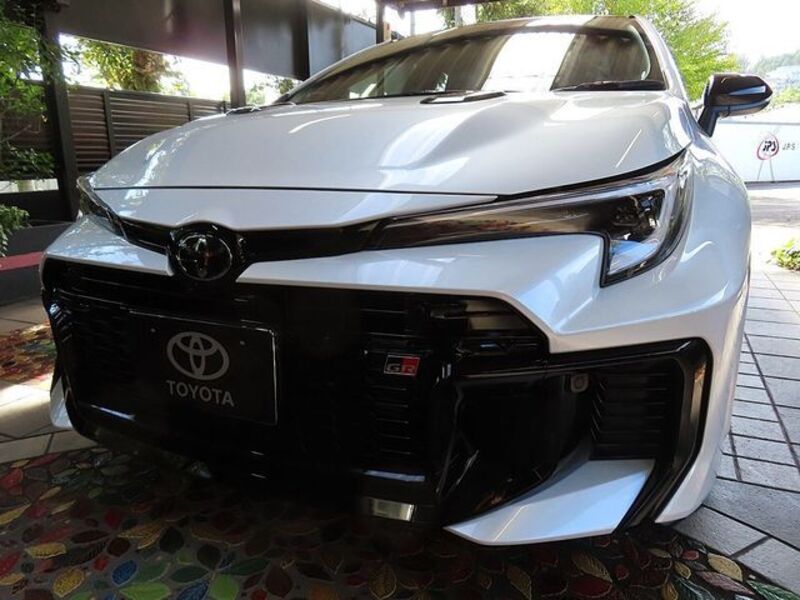 TOYOTA GR COROLLA