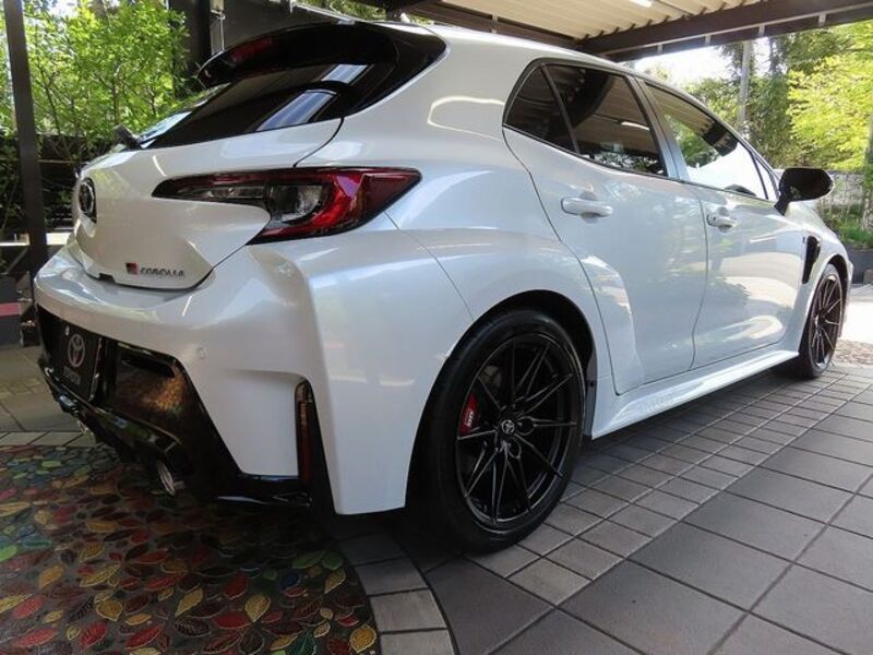 GR COROLLA